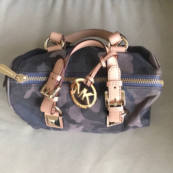 Vintage Michael Kors Camouflage Grayson Tote Bag. - Picture 2 of 13